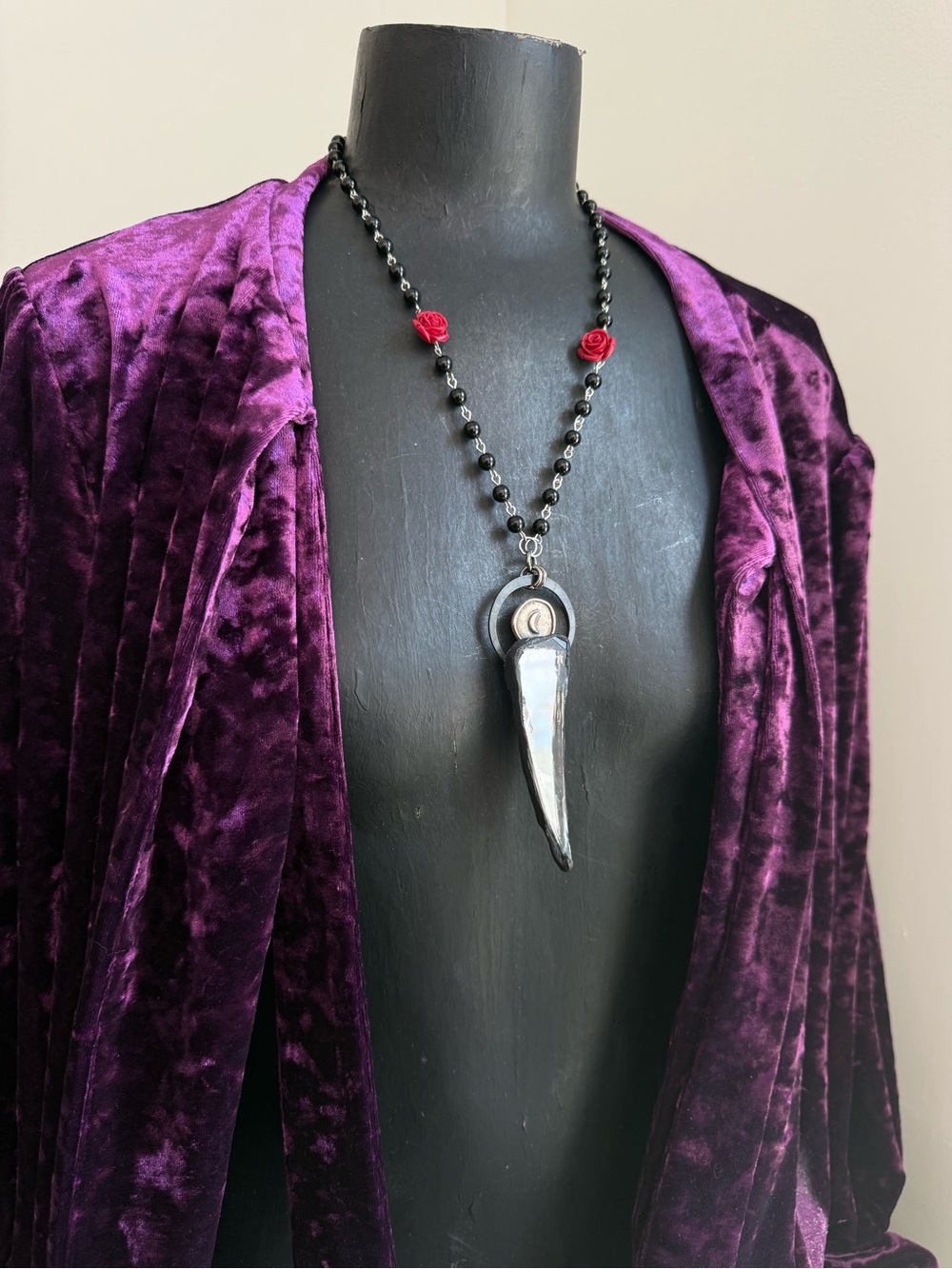 Black Beaded Necklace with Red Rose Accents and broken mirror shard gothic boho - Picture 7 of 11